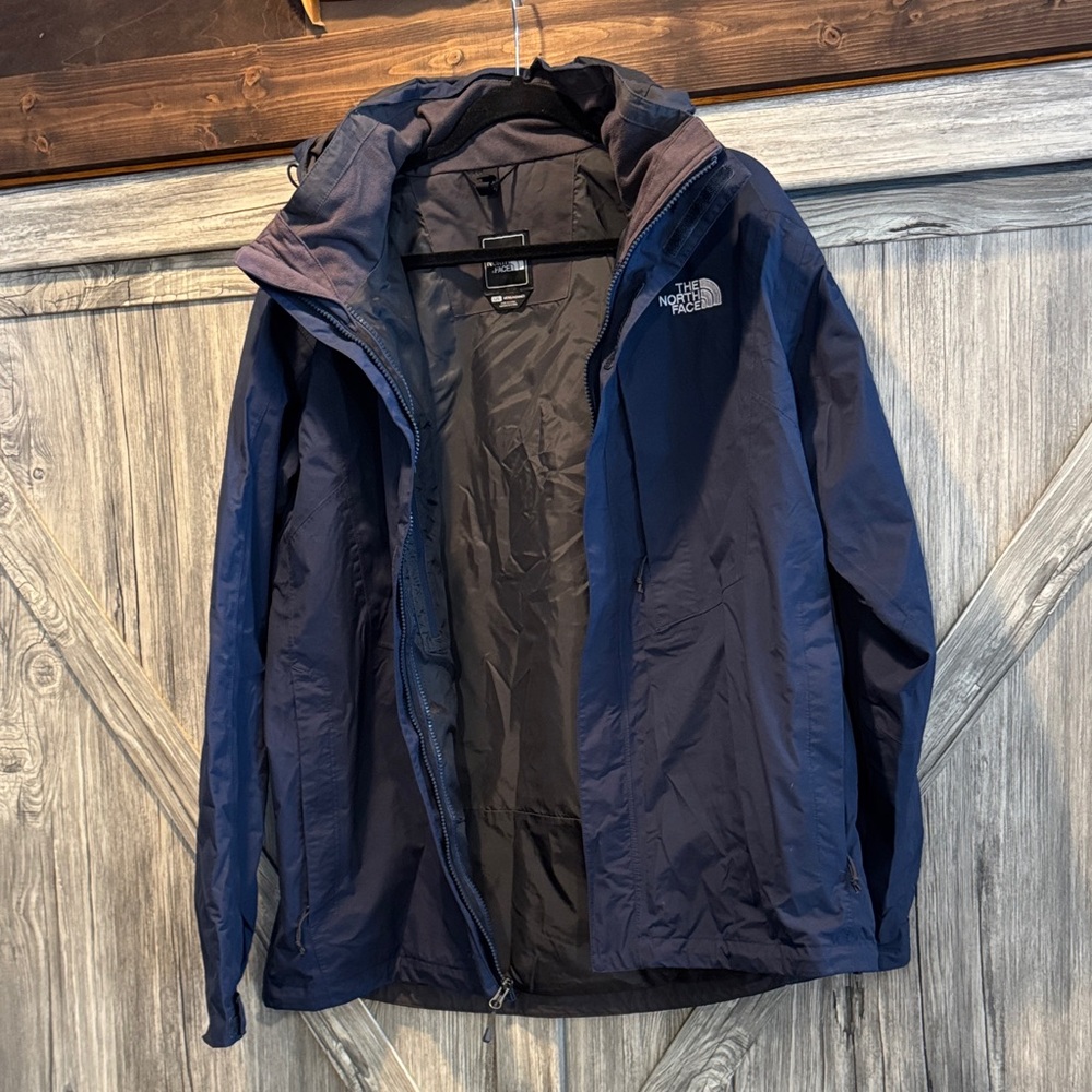 The North Face Men’s Navy Hooded Jacket - Picture 2 of 5